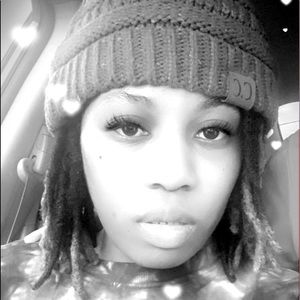 Meet your Posher, Javonne